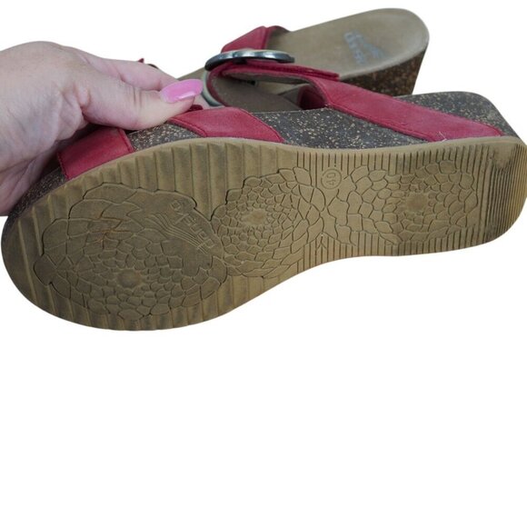 Dansko Suzie‎ Womens Red Wedge Sandals With Buckle Strap Sz 9.5 - 10 - Picture 6 of 8